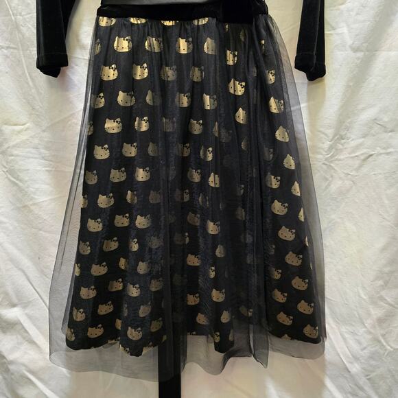 Modcloth for Hello Kitty black velvet tulle fit and flare 1/2 sleeve dress - Picture 3 of 14